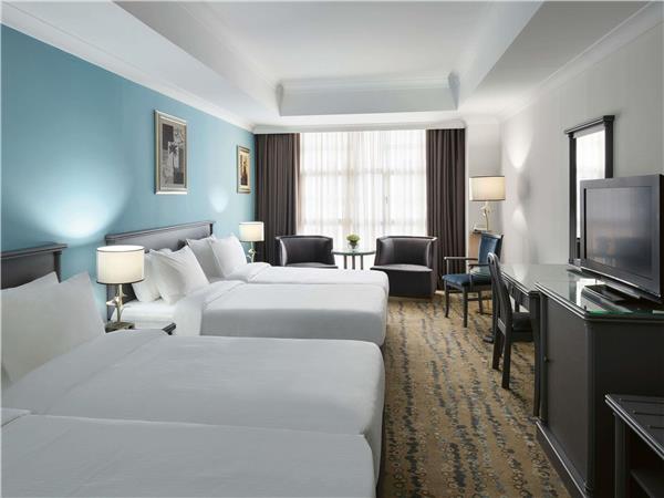 CLASSIC COMFORT 4 Single Beds Tower View