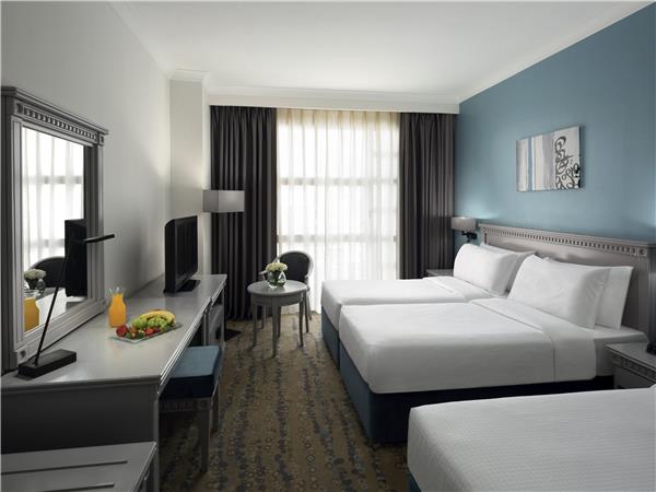 Classic 3 Single beds City or Courtyard