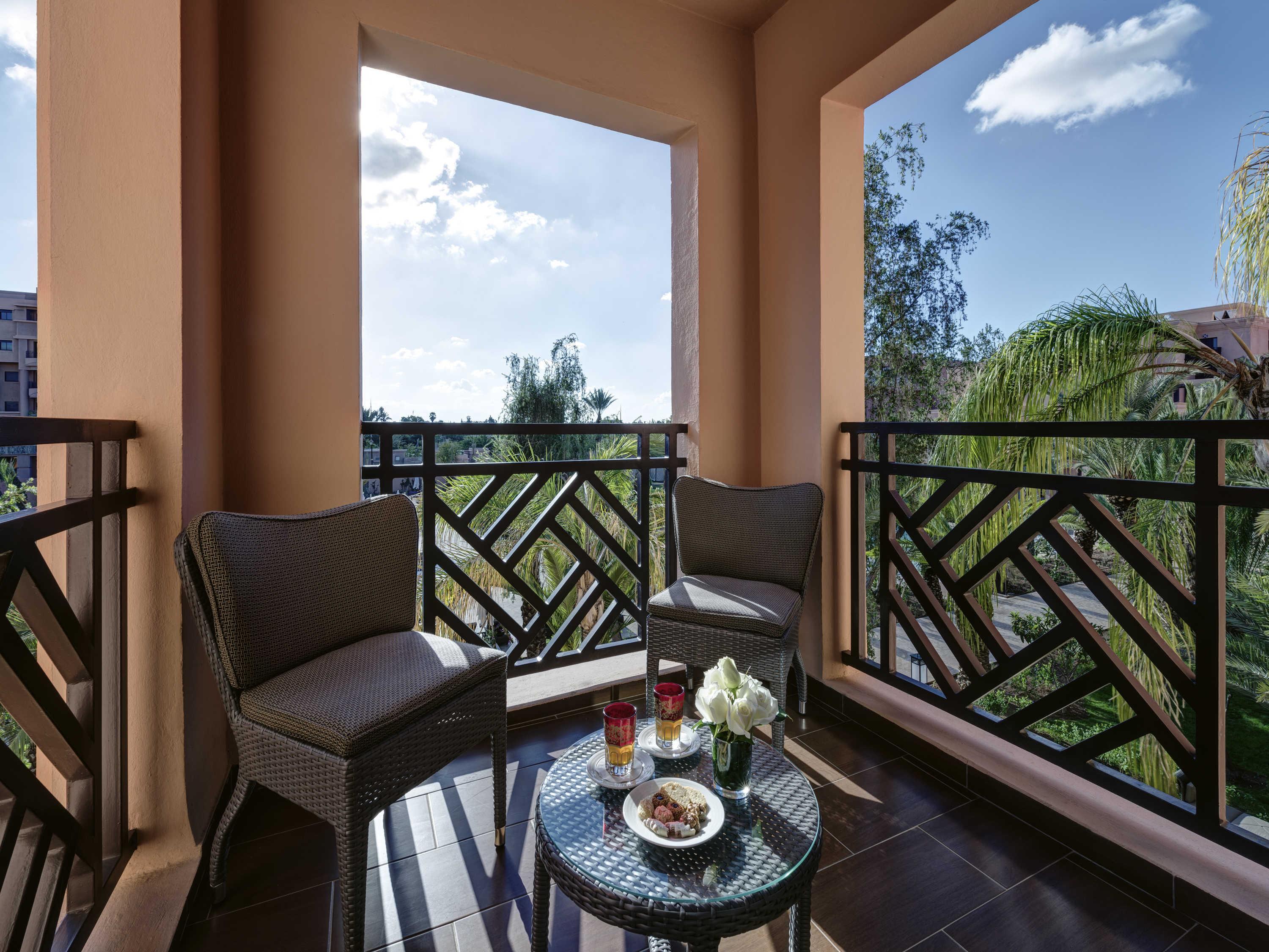 M Room Type - Superior Room, 1 King-size bed, with view