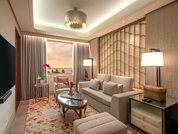 EXECUTIVE SUITE, Club lounge access, 1 King Size Bed, Bay View