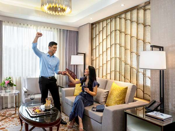 EXECUTIVE SUITE, Club lounge access, 1 King Size Bed, Bay View