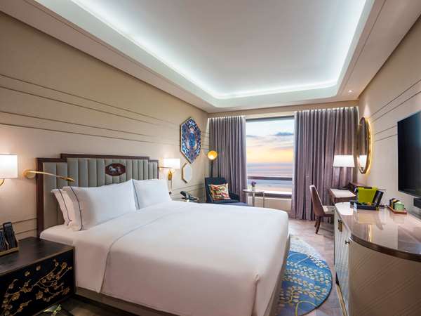 EXECUTIVE BAY ROOM, Club Lounge Access, 1 King Size Bed, Bay View