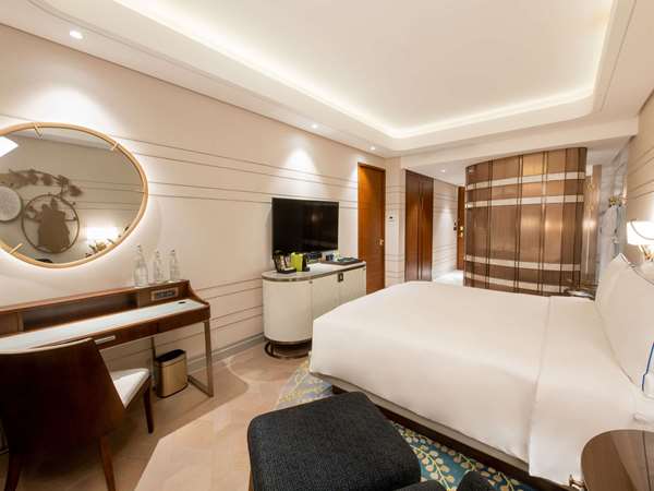 SUPERIOR ATRIUM, 1 King Size Bed