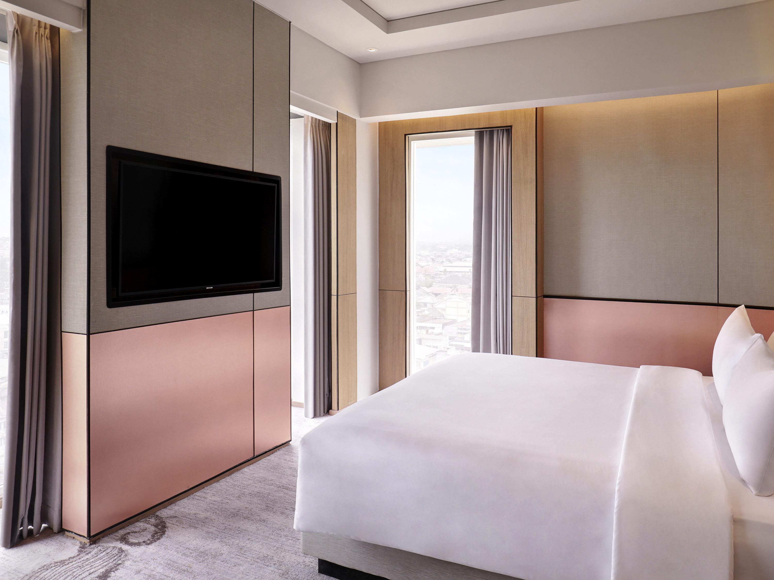 Mercure Samarinda Room Type - Executive Suite - 1 King Size Bed