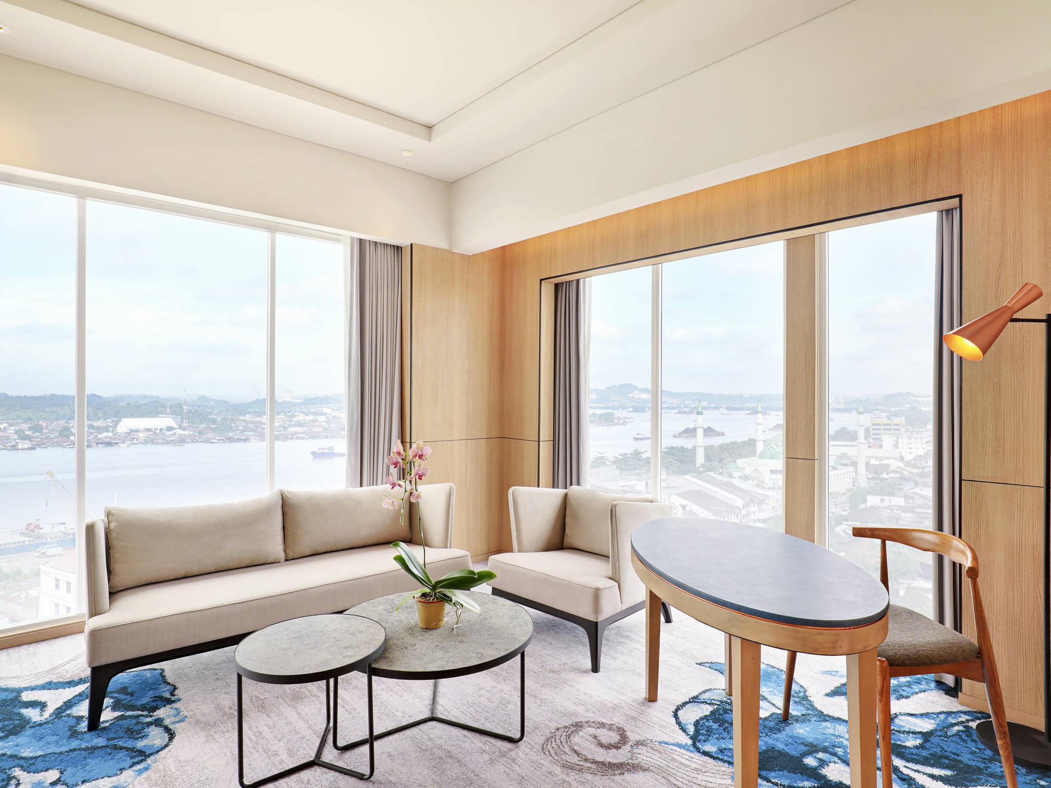 Mercure Samarinda Room Type - Deluxe Suite, River View - 1 King Size Bed