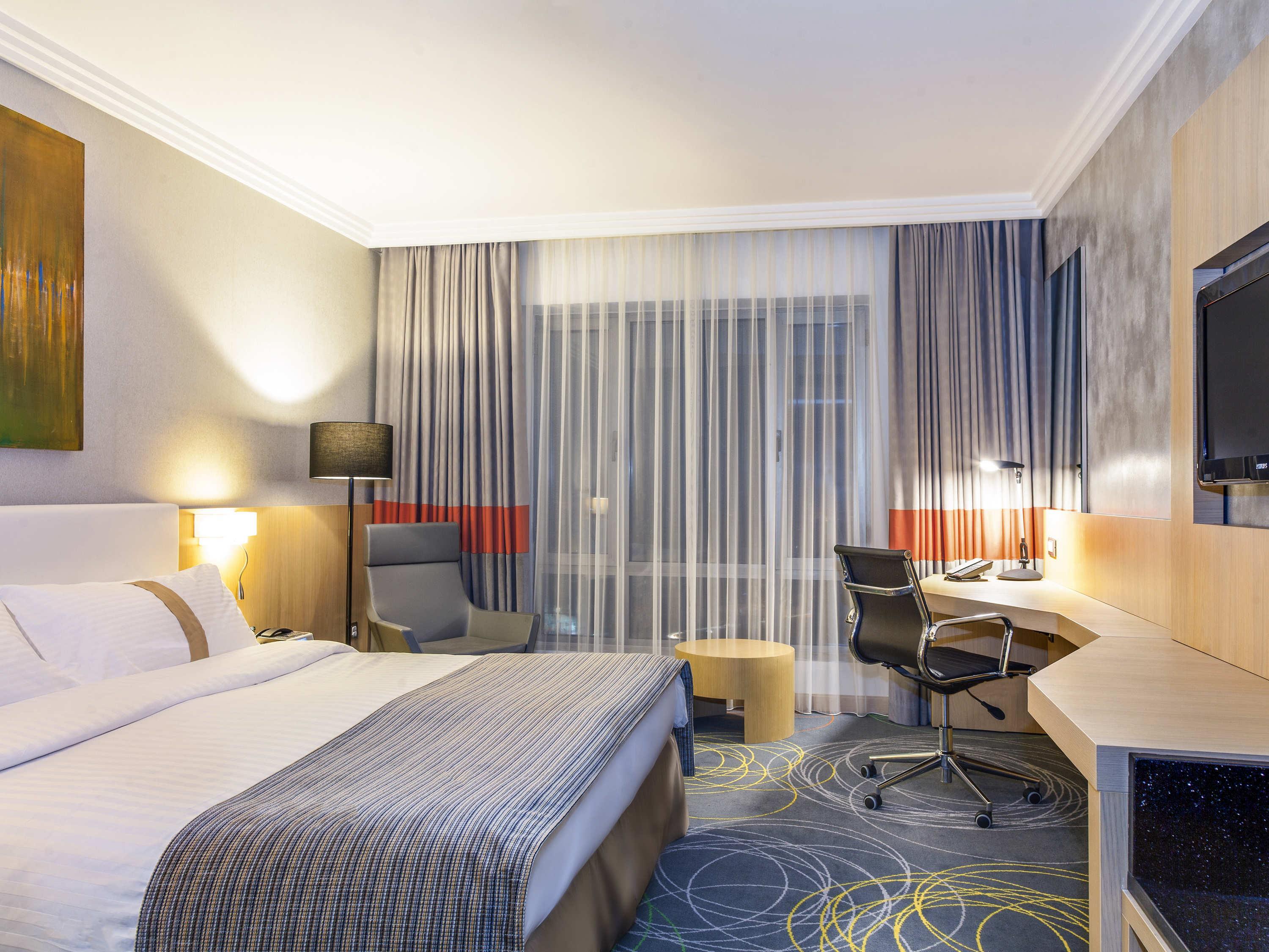 Movenpick Hotel Amman Room Type - Superior King Room