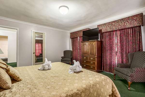  - Americas Best Value Inn Historic Clewiston Inn