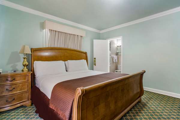  - Americas Best Value Inn Historic Clewiston Inn