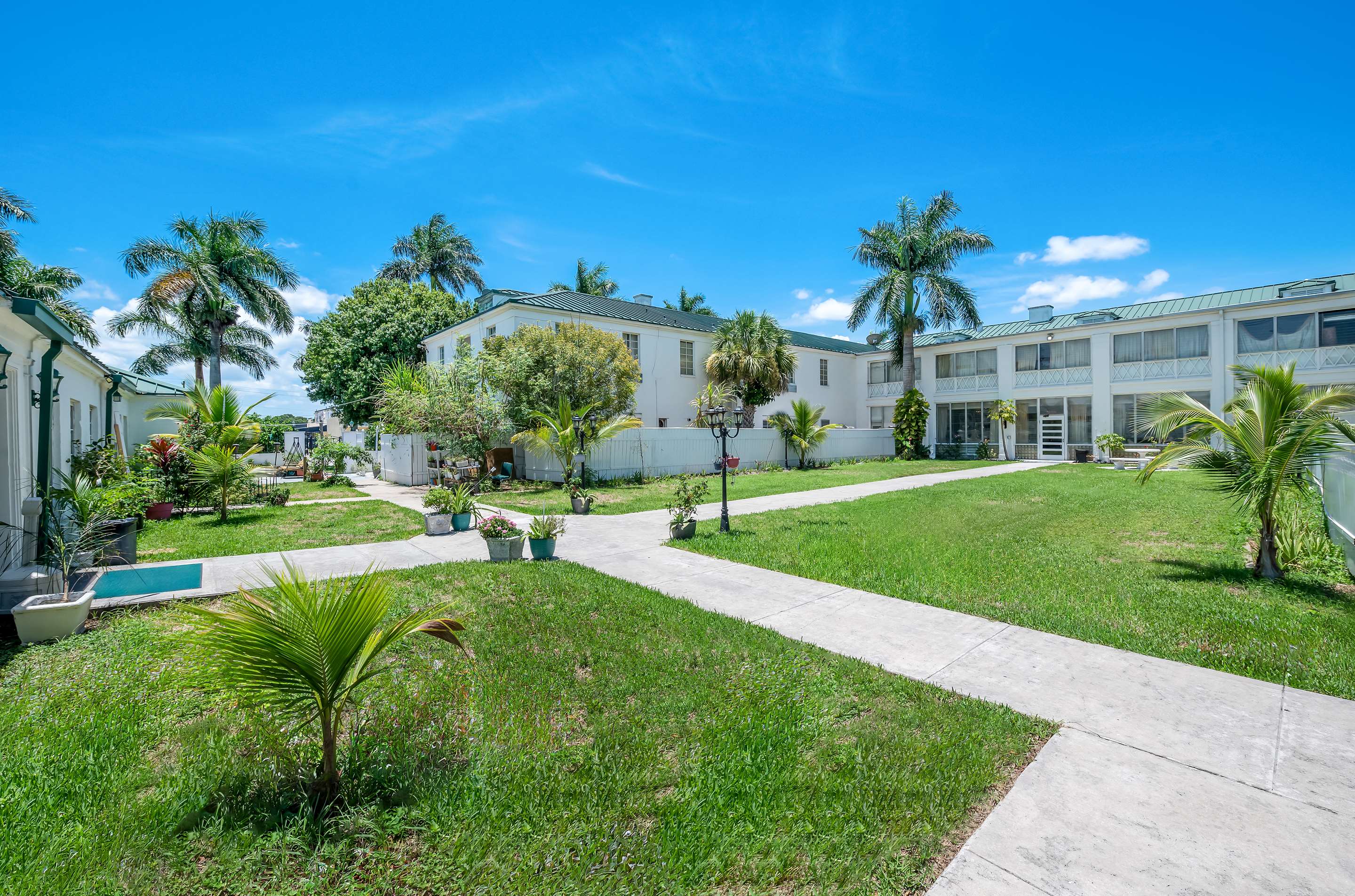 FL Exterior