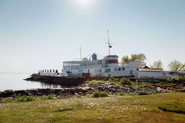  - Knights Inn North Bay