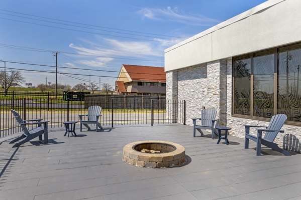  - Best Western Plus South Holland Hotel - I-80 & I-294, Exit 2