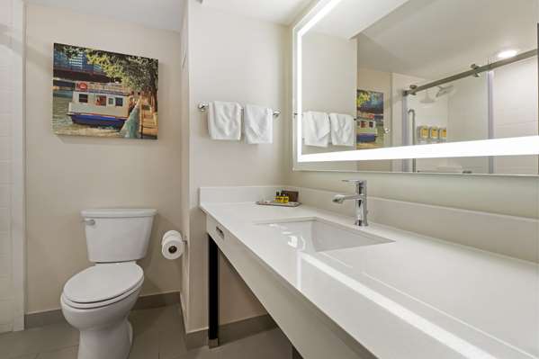  - Best Western Plus South Holland Hotel - I-80 & I-294, Exit 2