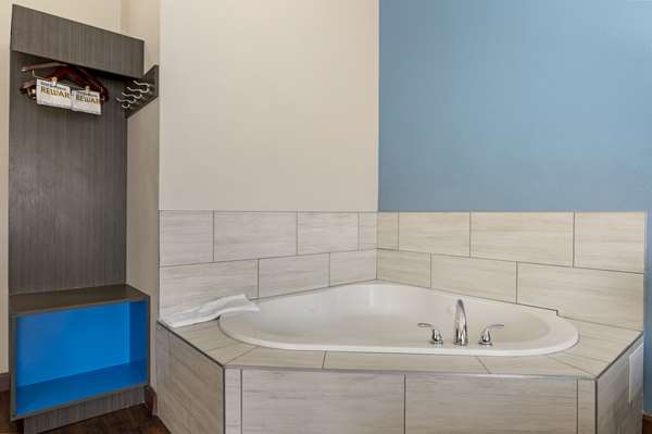  - Best Western Plus South Holland Hotel - I-80 & I-294, Exit 2