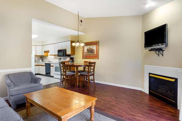 Suite - Tamarack Resort Wisconsin Dells - I-90 & I-94, Exit 89