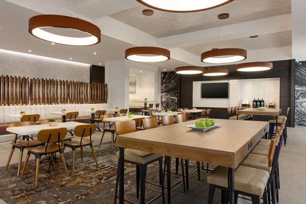  - La Quinta Inn & Suites Santa Rosa