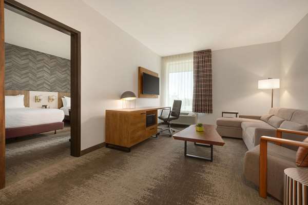 Suite - La Quinta Inn & Suites Santa Rosa