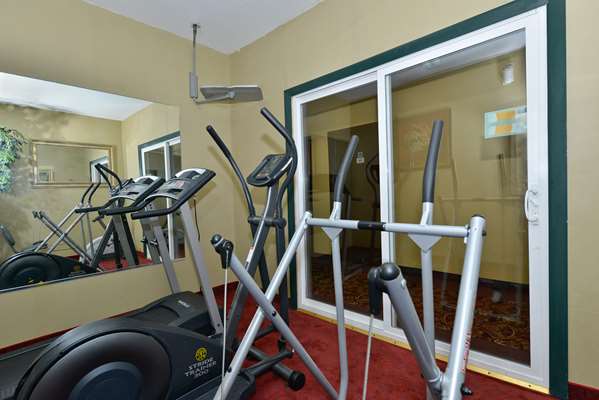Fitness/ Exercise Room - Americas Best Value Inn & Suites Haltom City - I-820, Exit 18