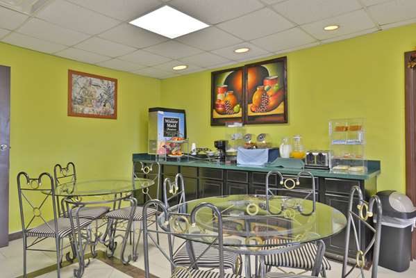 Restaurant - Americas Best Value Inn & Suites Haltom City - I-820, Exit 18