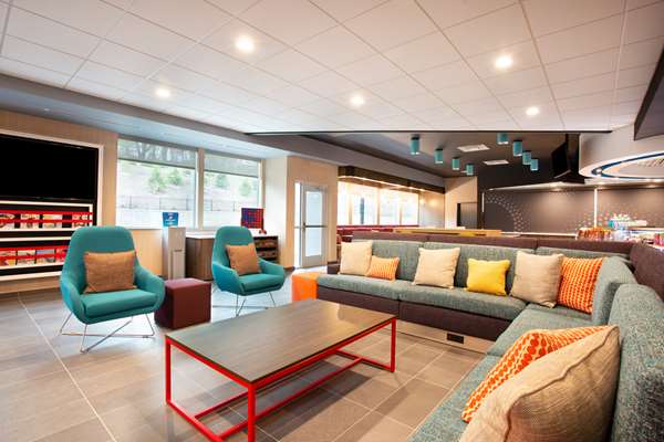  - Tru by Hilton East Asheville - I-40, Exit 55