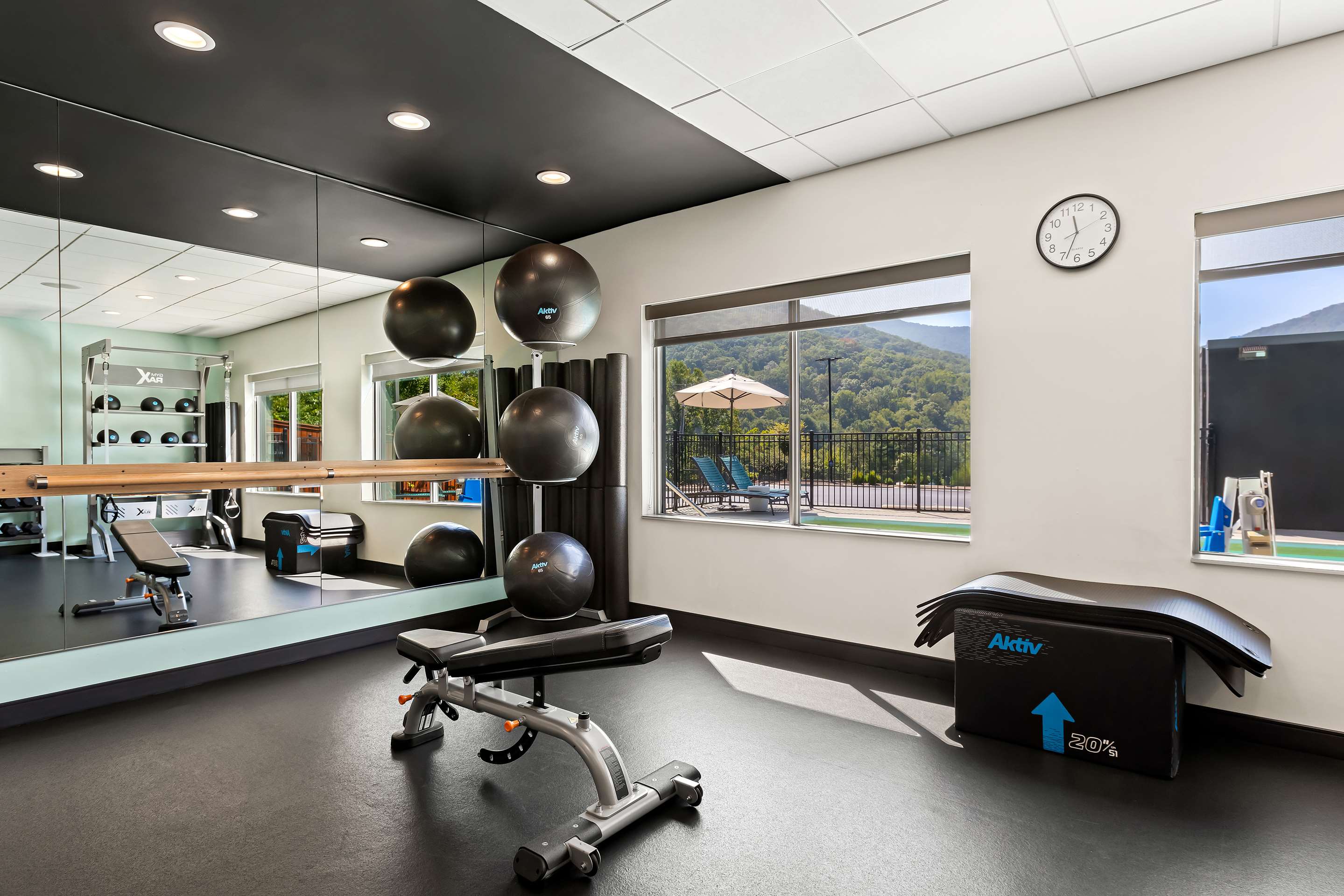 Health club fitness center gym | GLō Hotel Asheville-Blue Ridge Parkway