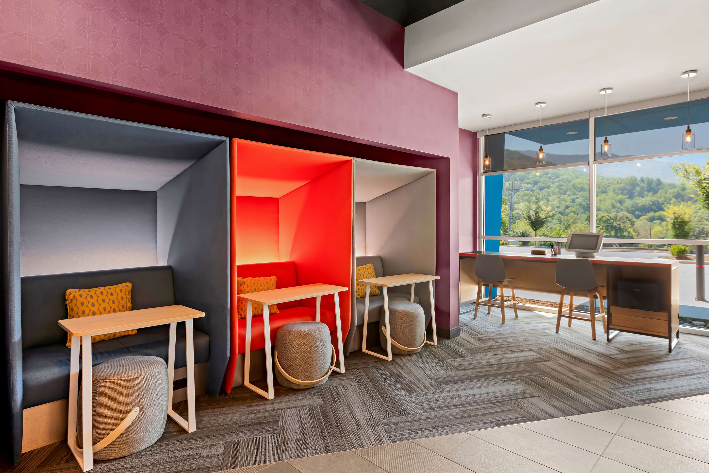 Business Center | GLō Hotel Asheville-Blue Ridge Parkway