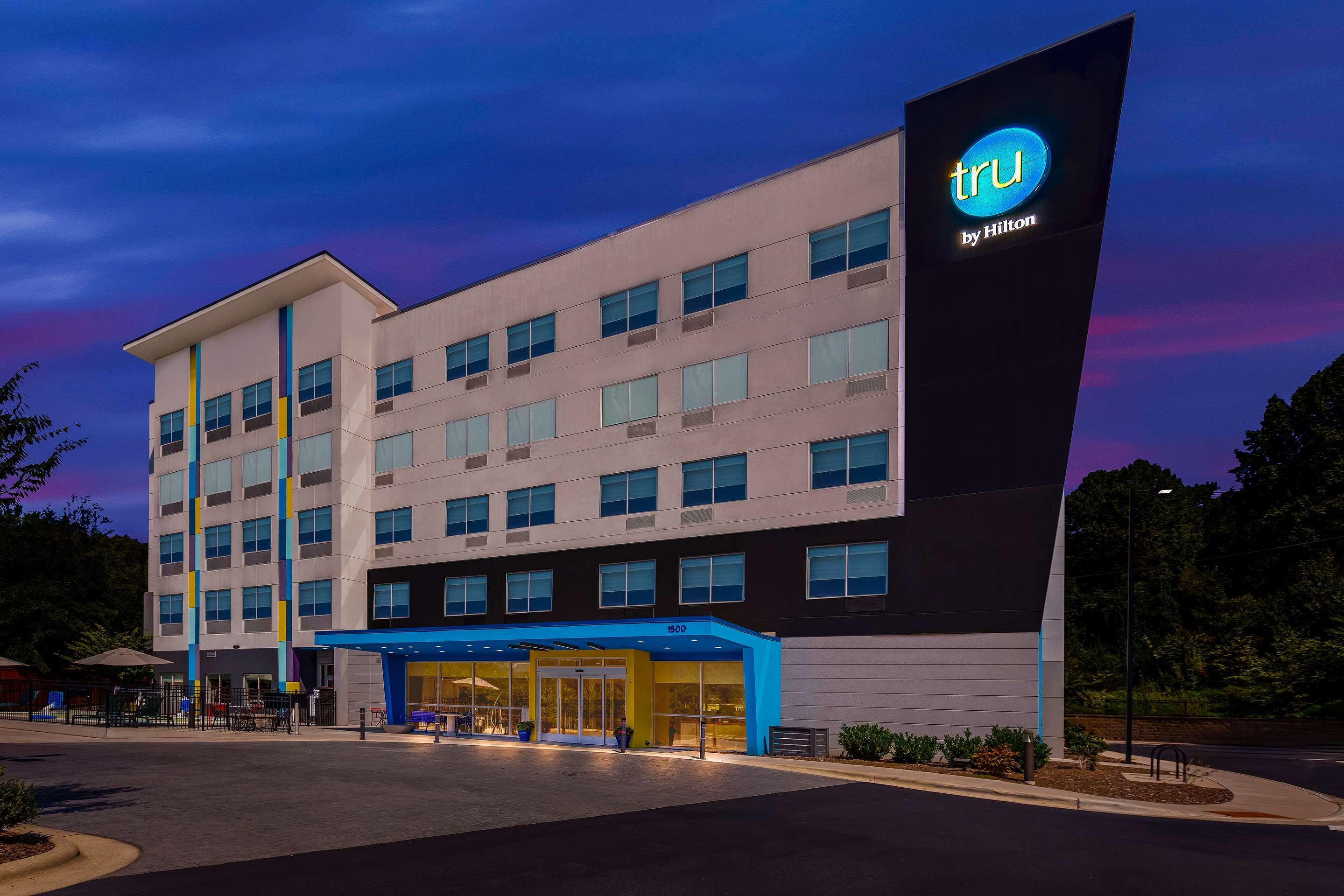 Exterior | GLō Hotel Asheville-Blue Ridge Parkway