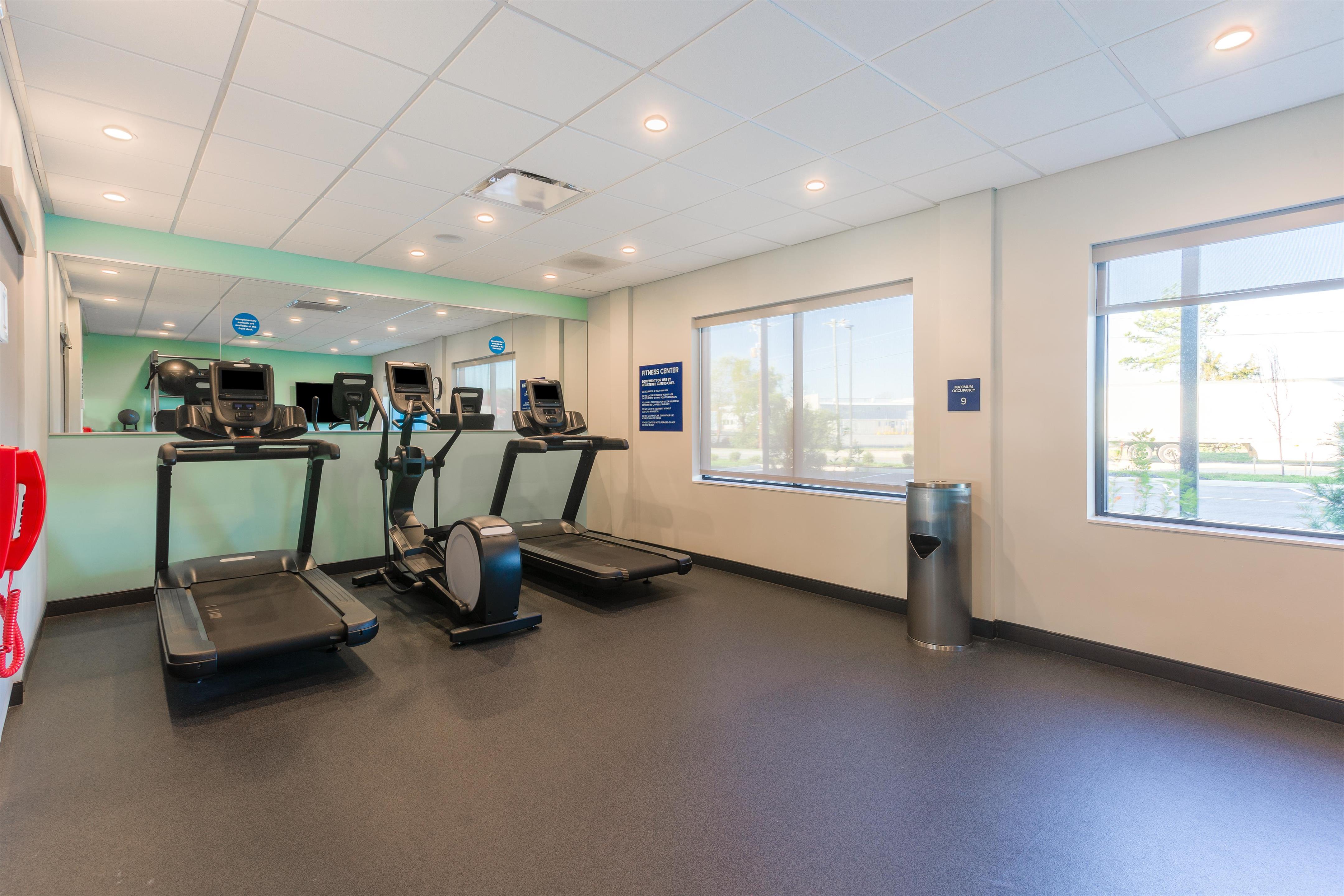 Health club fitness center gym | Tru by Hilton Ashland