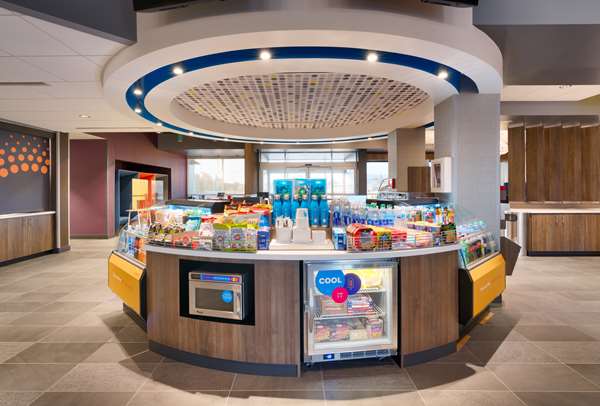 Restaurant - Tru by Hilton Hill Air Force Base Clearfield - I-15, Exit 335