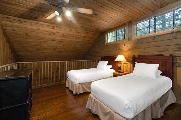  - Cabins at Green Mountain Branson
