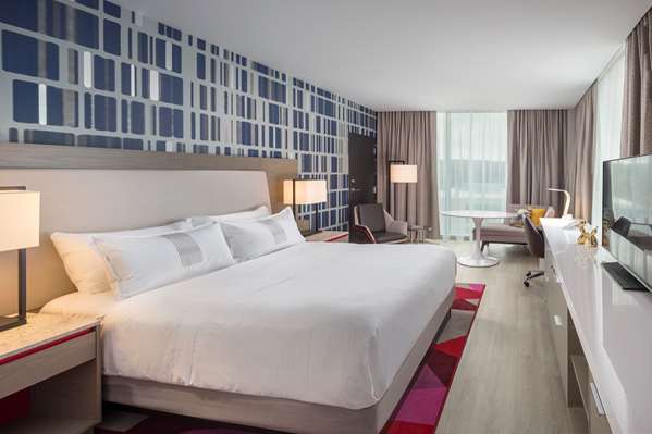 Suite - Summit Hotel Northeast Cincinnati