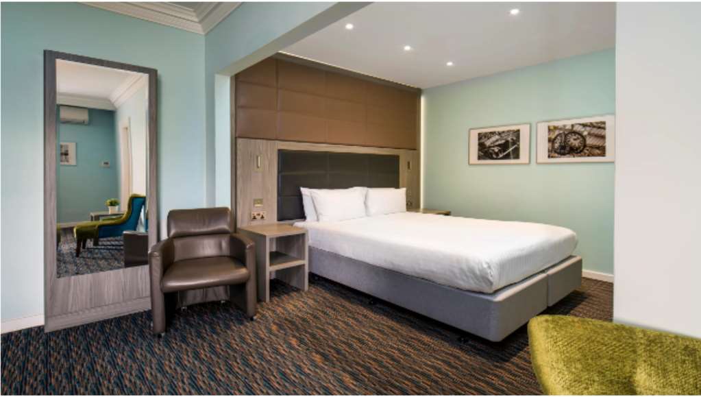 London Chigwell Prince Regent Hotel, BW Signature Collection-guestroom-Guest Room,On-Site.jpg