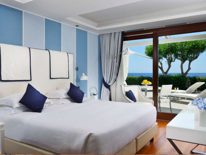 LA PLAGE RESORT-guestroom-Guest Room,On-Site.jpg