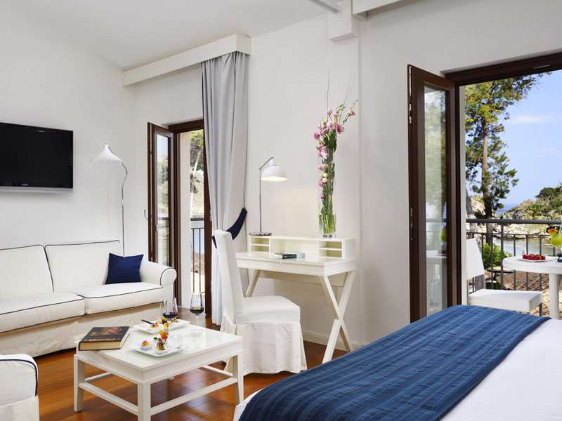 LA PLAGE RESORT-guestroom-Guest Room,Suite,On-Site.jpg