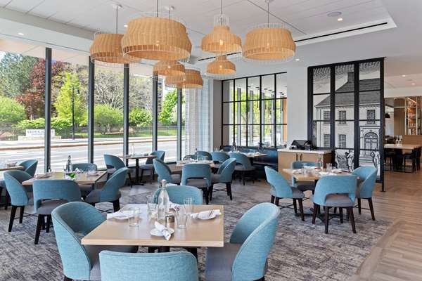 Restaurant - Hilton Garden Inn Brookline