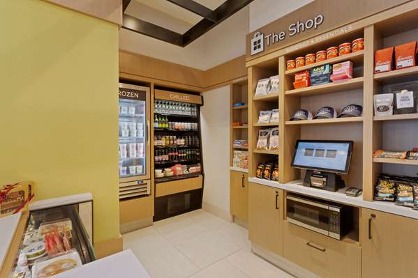 Restaurant - Hilton Garden Inn Brookline