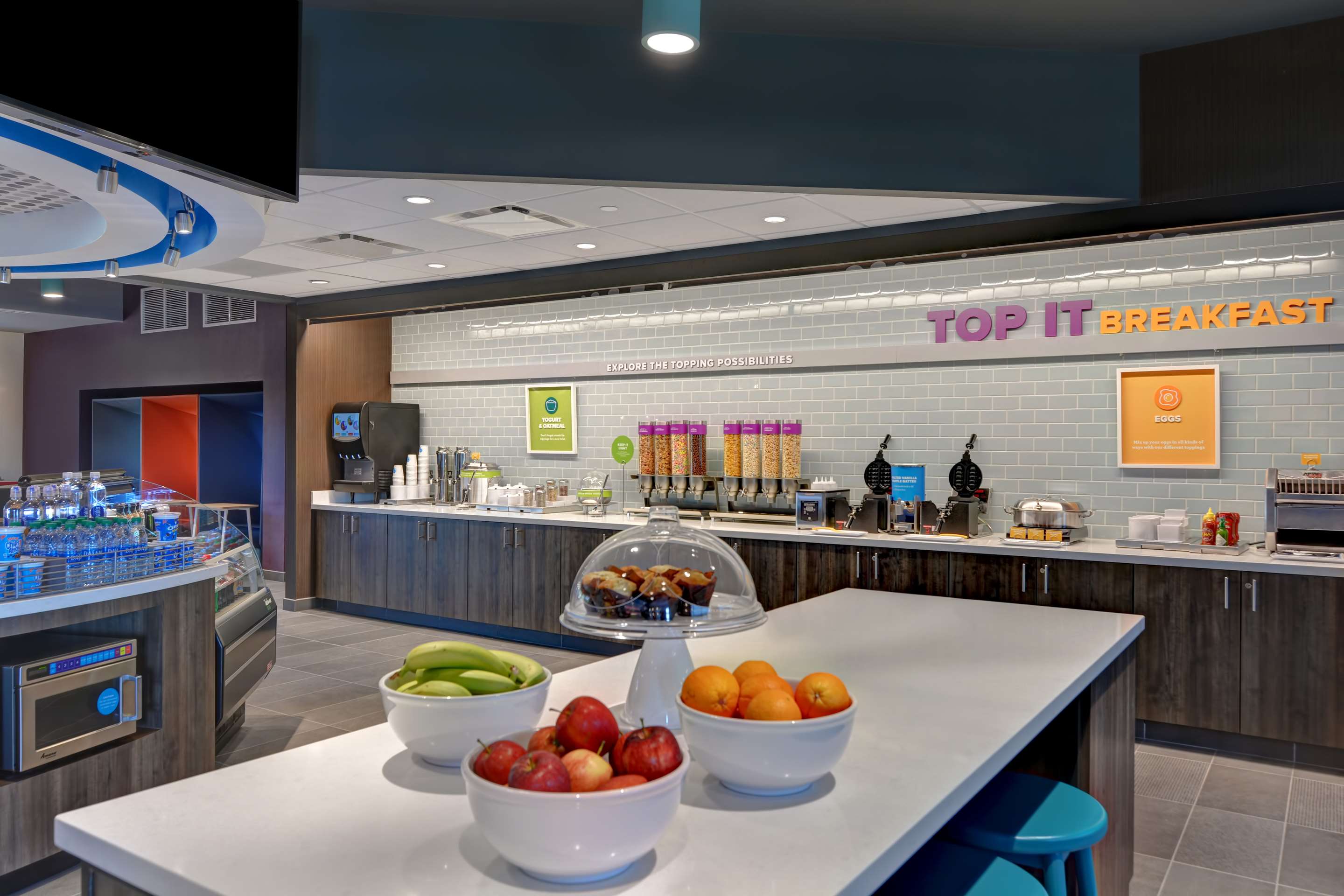 Breakfast Area | Tru By Hilton Fort Mill, SC
