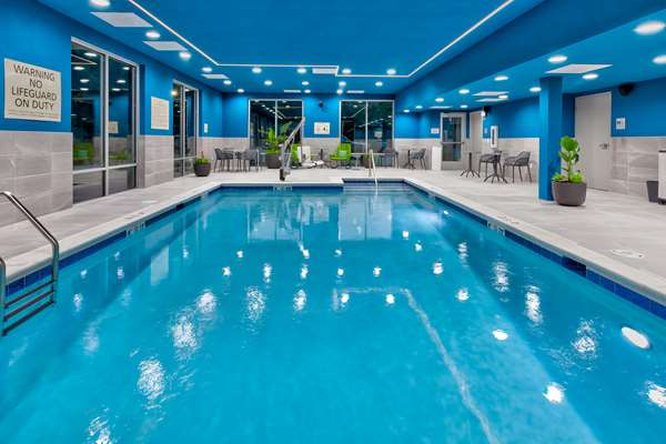 Pool - Hampton Inn Danville