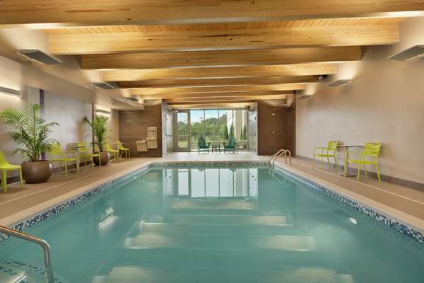 Pool - Home2 Suites by Hilton Ephrata