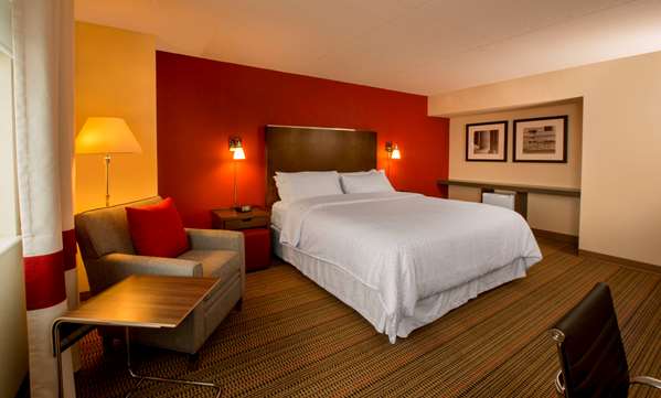  - Lakeview Signature Hotel Airport Winnipeg