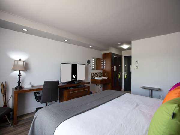  - Hotel V Gatineau