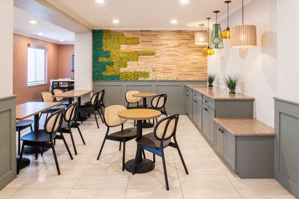 Amenities - SureStay Plus Hotel by Best Western Kennewick Tri-Cities