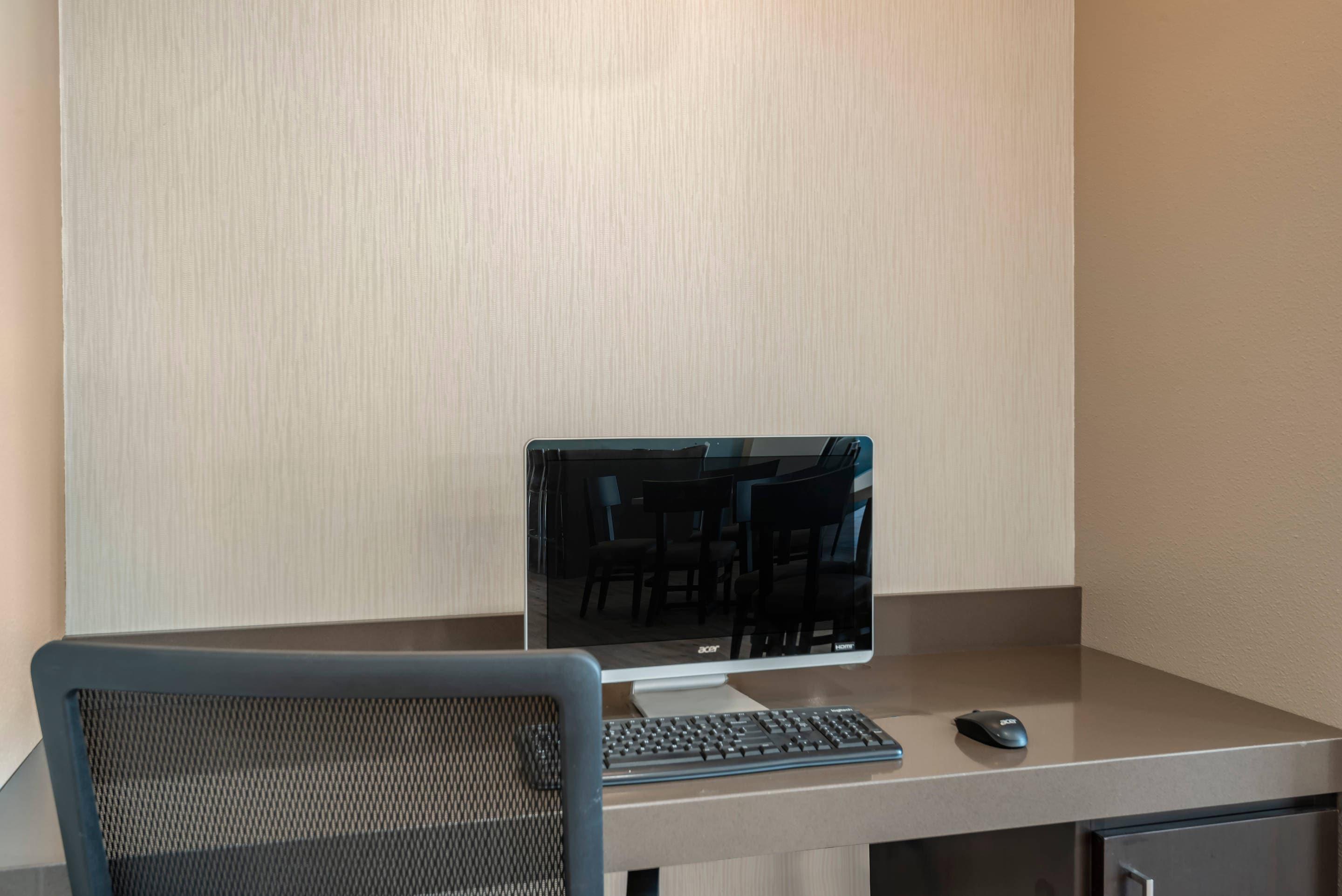Business center | MainStay Suites