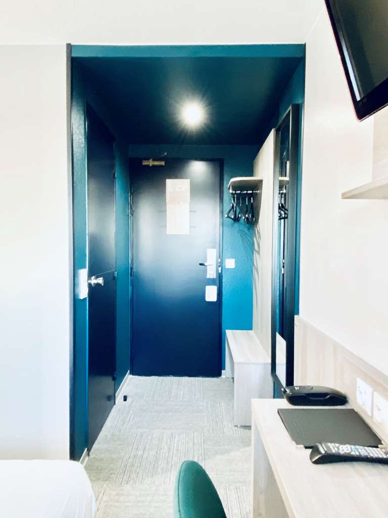 Sure Hotel by Best Western Calais Coquelles Tunnel s/ Manche - Tap to explore photos