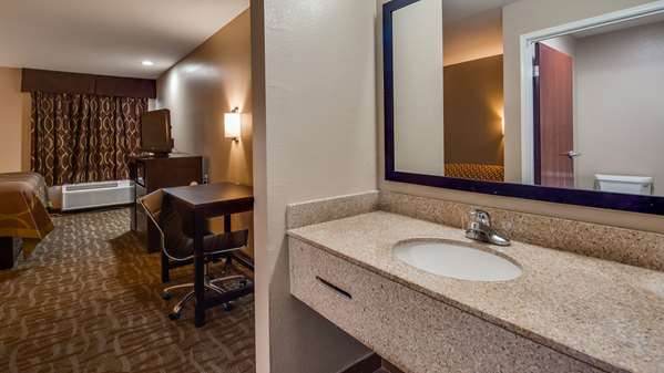  - SureStay Hotel by Best Western Alexandria - I-49, Exit 90