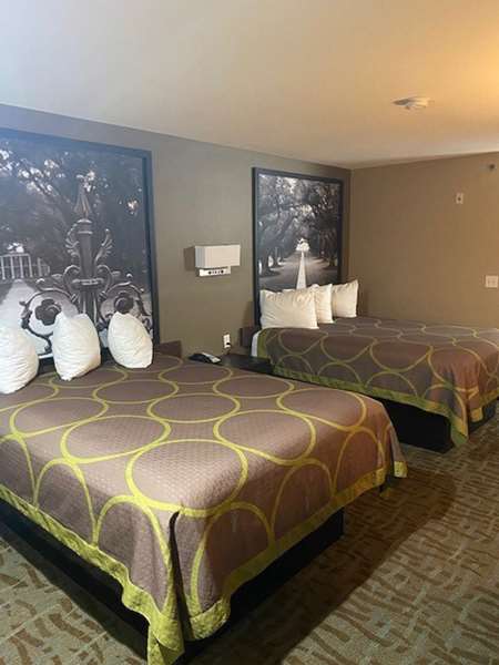  - SureStay Hotel by Best Western Alexandria - I-49, Exit 90