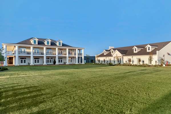 Exterior view - Lyric Hotel West End District Cleveland