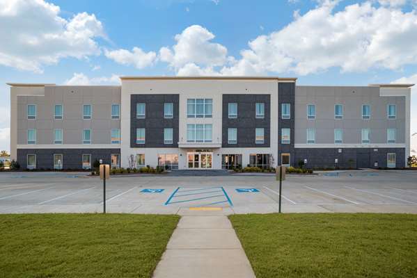 Exterior view - Lyric Hotel West End District Cleveland