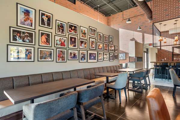 Restaurant - Lyric Hotel West End District Cleveland