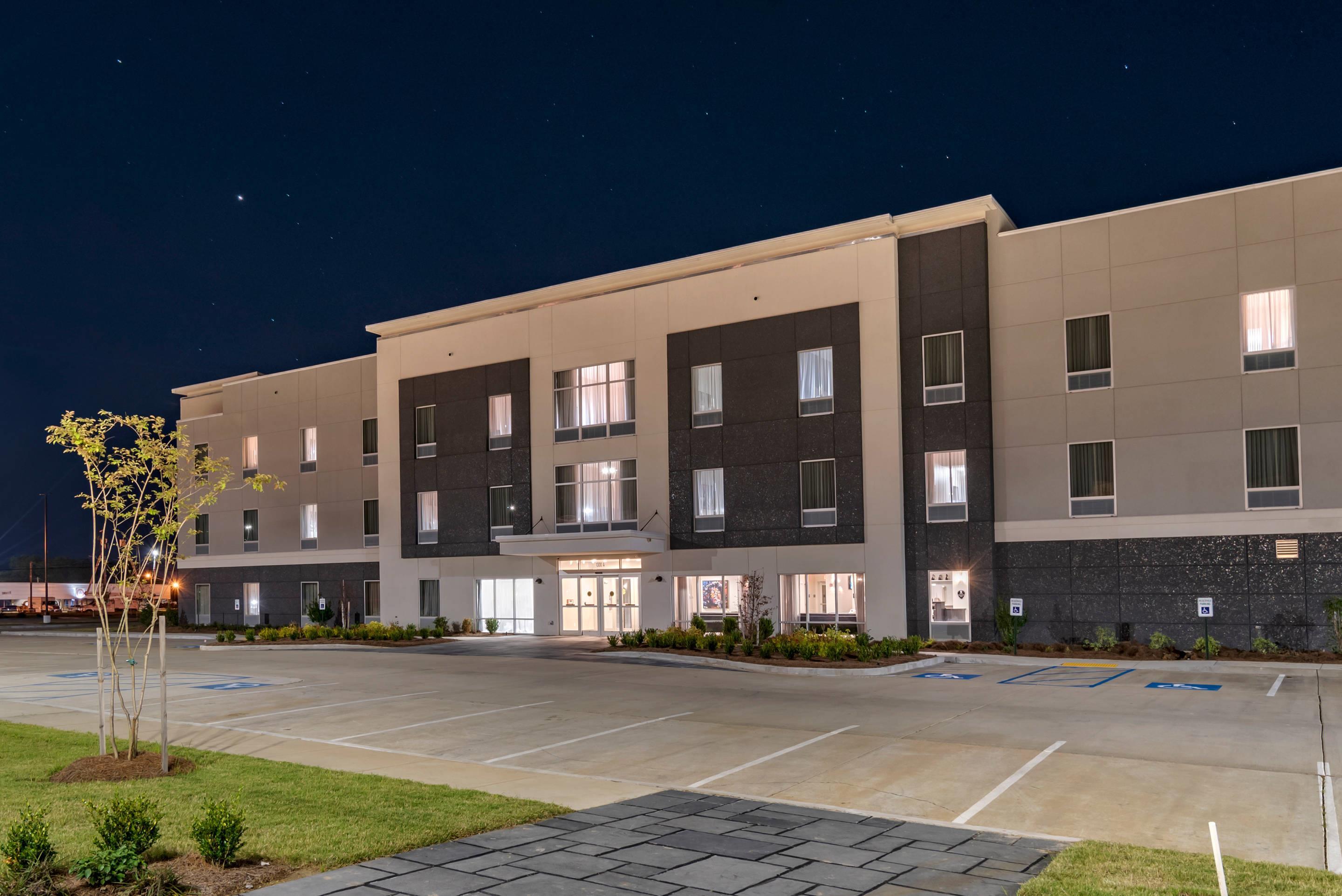 Hotel exterior | Lyric Hotel West End, Ascend Hotel Collection
