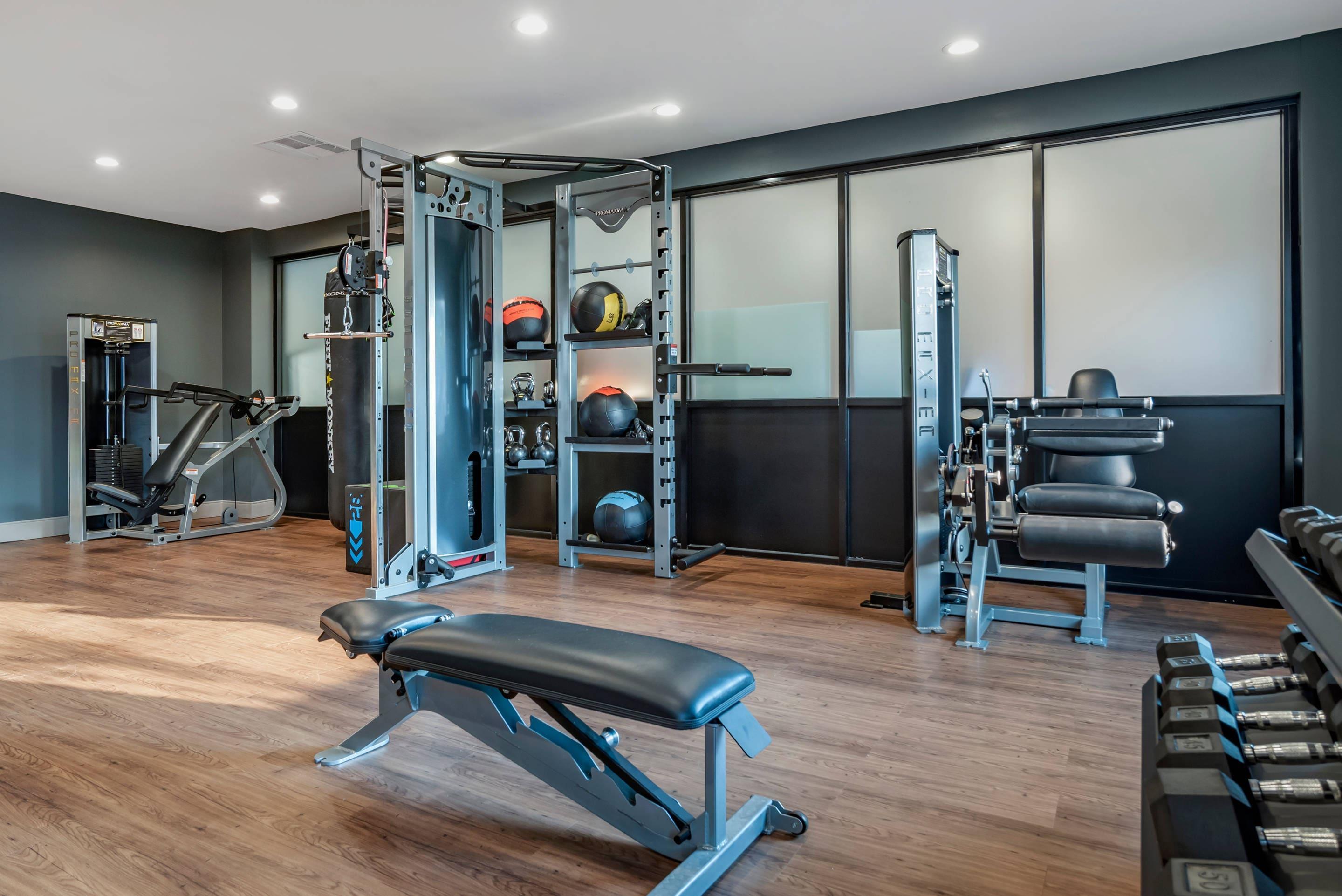 Fitness center | Lyric Hotel West End, Ascend Hotel Collection